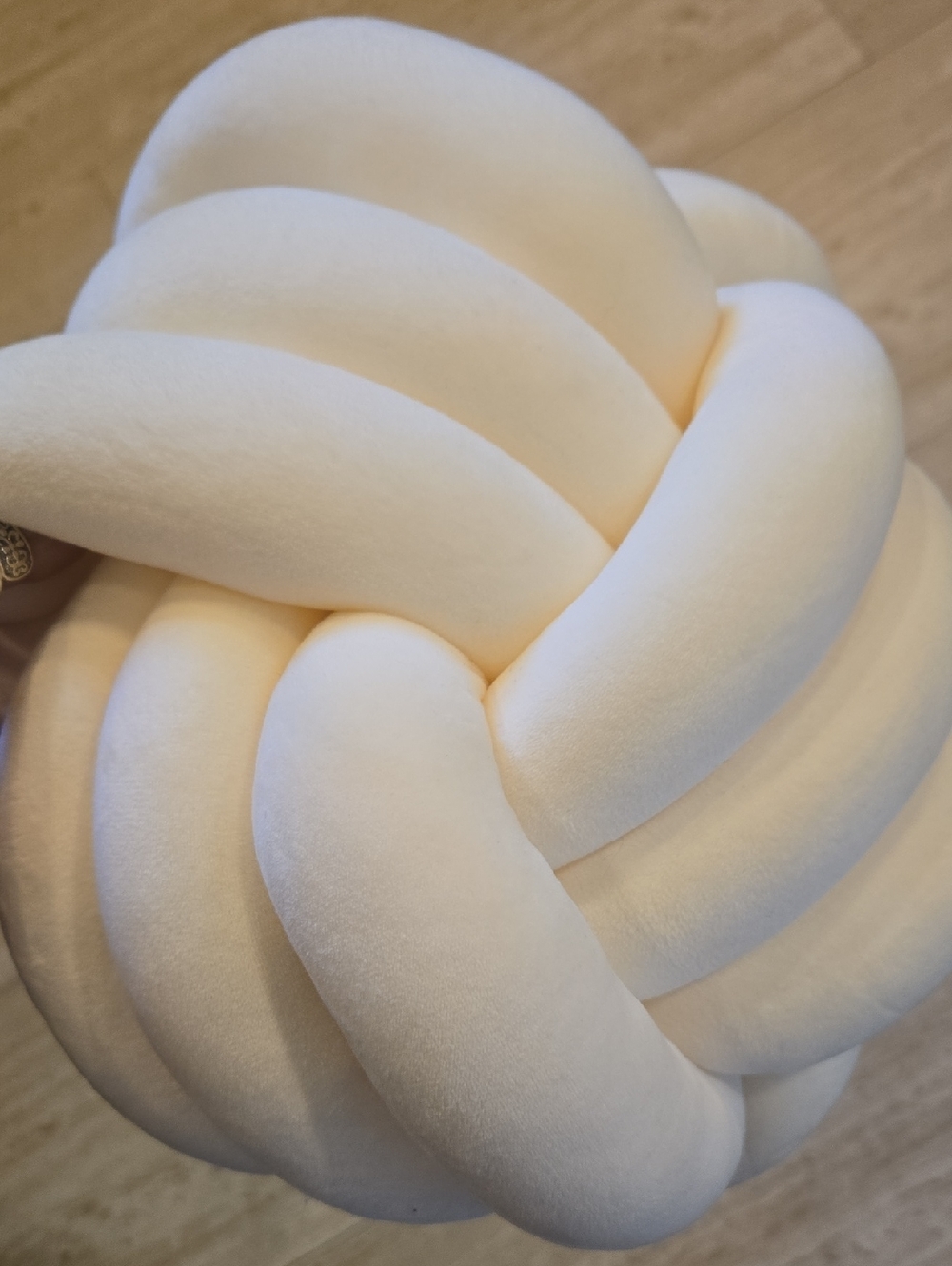 Creamy White Knotted Pillow - Picture 1 of 3